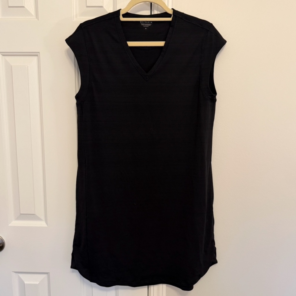 Athleta Sleeveless Dress with Pockets